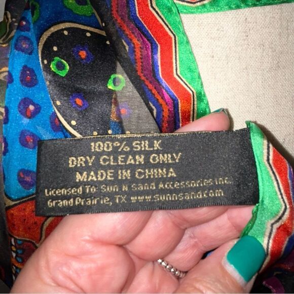 Laurel Burch Dogs & Doggies Print Silk Fringe Scarf - Picture 4 of 6